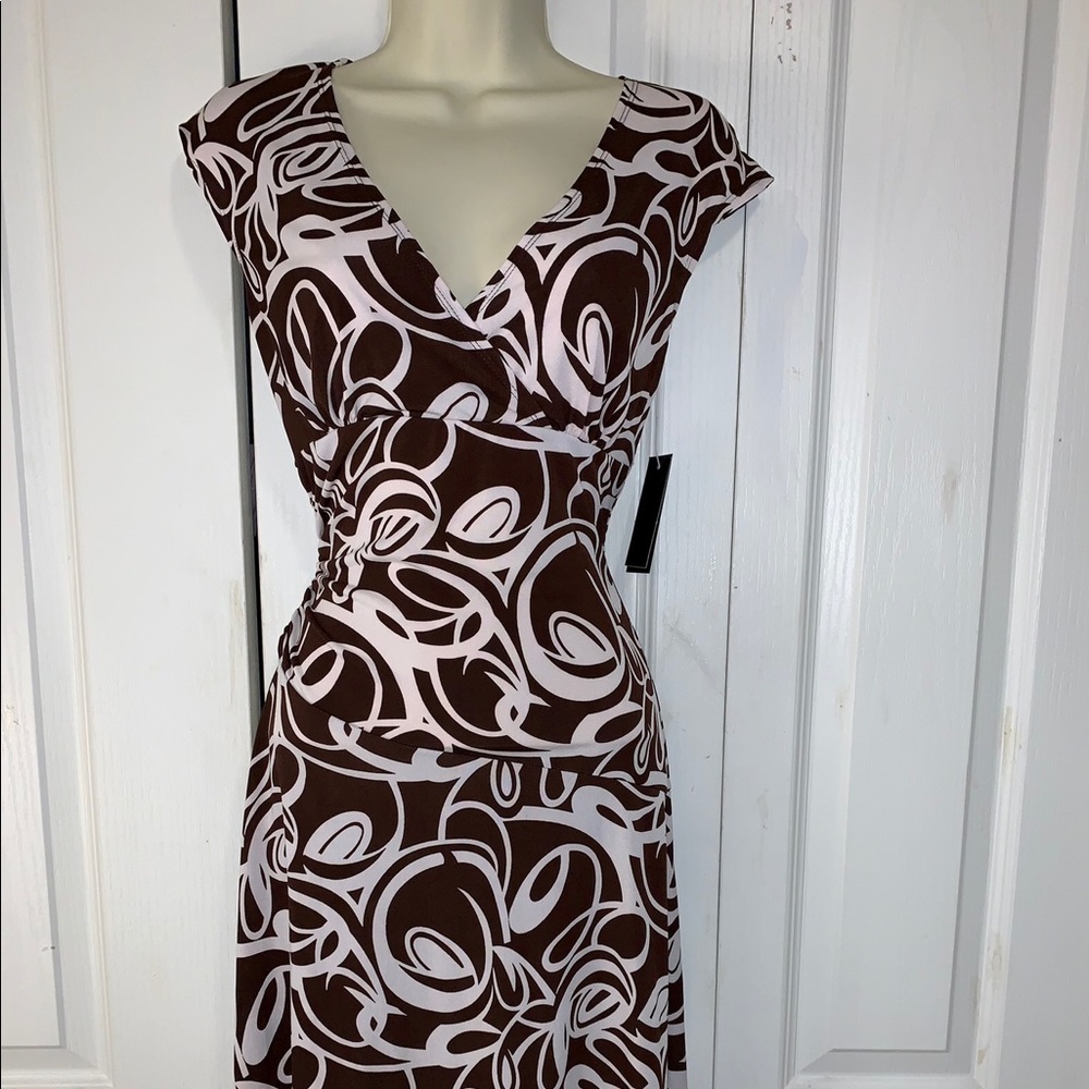 NWT Retro pattern stretch knit dress